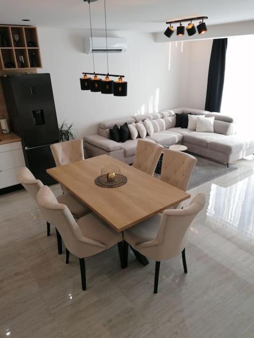 Apartman Max !!!! Omis Exterior photo