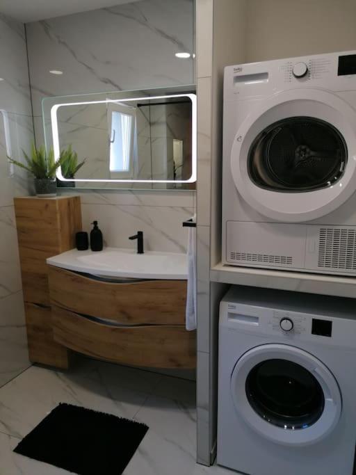 Apartman Max !!!! Omis Exterior photo